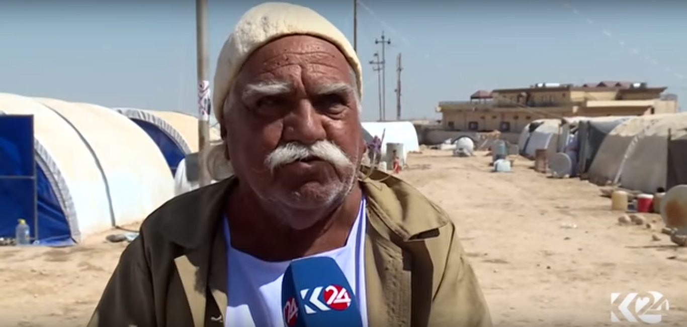 بالصور.. عائلات ايزيدية تعود الى وطنها لتعيش في المخيمات مرة اخرى